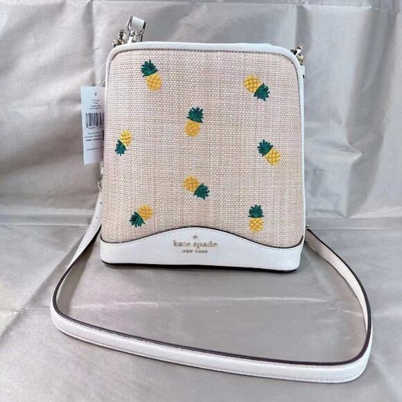 Kate Spade k7288 darcy small pineapple bucket bag in parchment multi - Picture 1 of 5